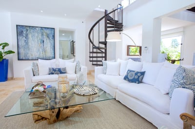 Luxury Villa Photo #24