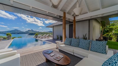 Luxury Villa Photo #17