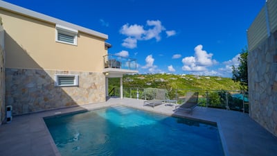 Luxury Villa Photo #9