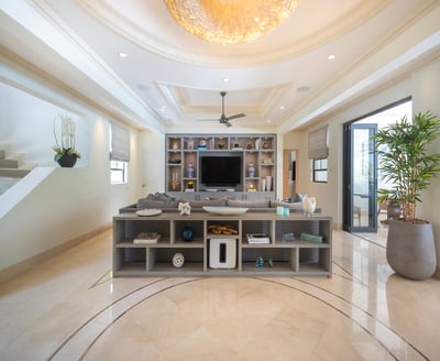 Luxury Villa Photo #23