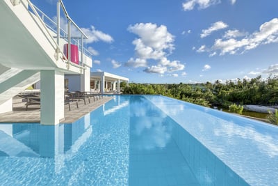 Luxury Villa Photo #4