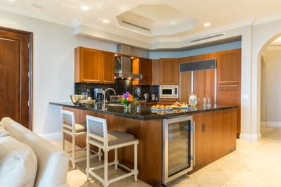 Luxury Villa Photo #3