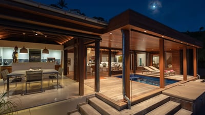 Luxury Villa Photo #2