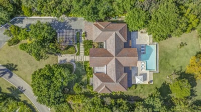 Luxury Villa Photo #3