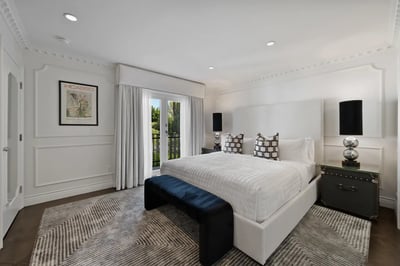 Luxury Villa Photo #28