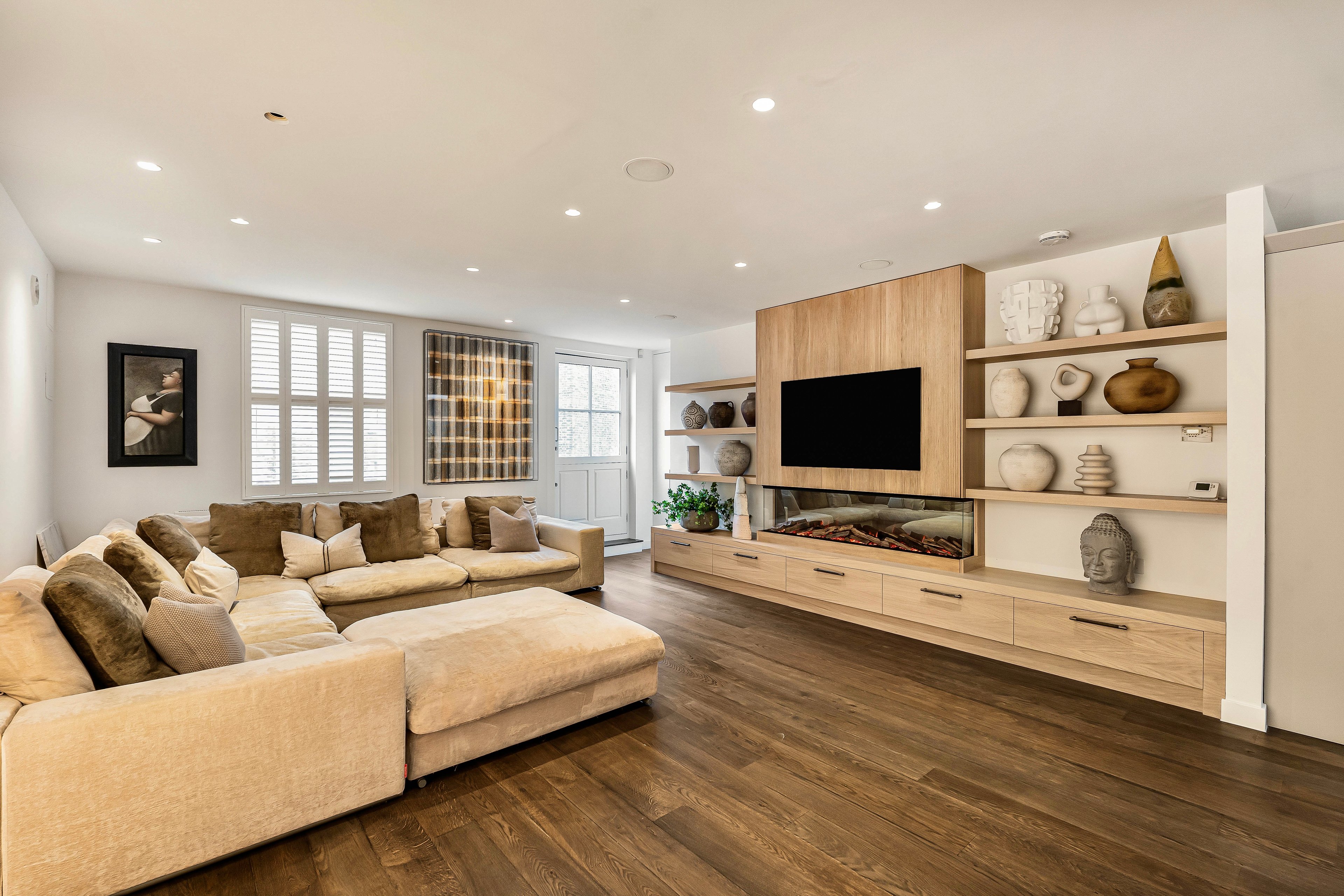 Pindock Mews - 1