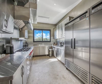 Luxury Villa Photo #25