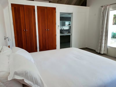 Luxury Villa Photo #11