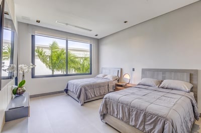 Luxury Villa Photo #19
