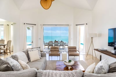 Luxury Villa Photo #19