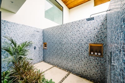 Primary Suite 1 Private Ensuite - Level 1