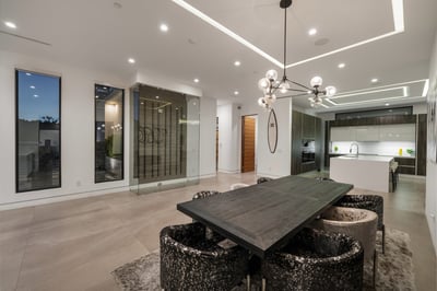 Luxury Villa Photo #32