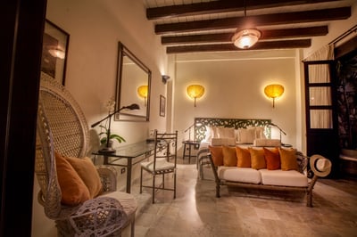 Luxury Villa Photo #20