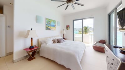 Luxury Villa Photo #29