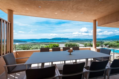Luxury Villa Photo #14