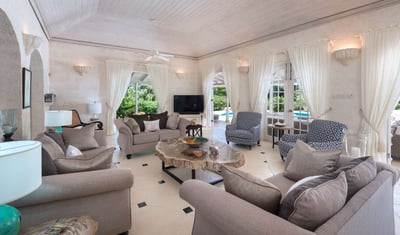 Luxury Villa Photo #7