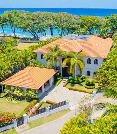 Luxury Villa Photo #17