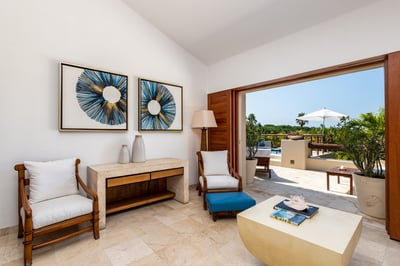 Luxury Villa Photo #33