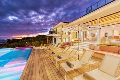 Luxury Villa Photo #34
