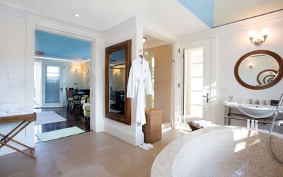 Luxury Villa Photo #47