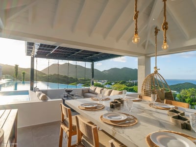 Luxury Villa Photo #9