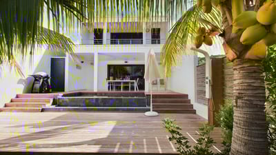Luxury Villa Photo #8
