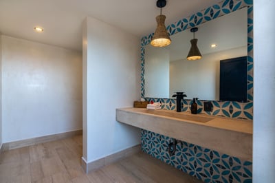 Luxury Villa Photo #16