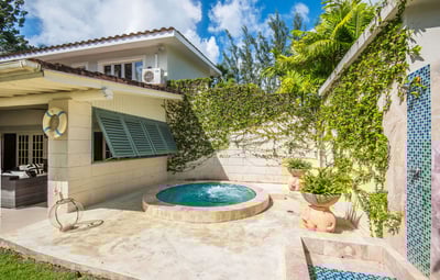 Luxury Villa Photo #15