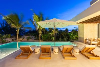 Luxury Villa Photo #10