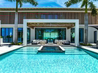 Luxury Villa Photo #5