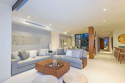 Luxury Villa Photo #8