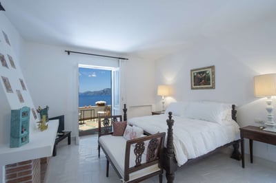 Luxury Villa Photo #33