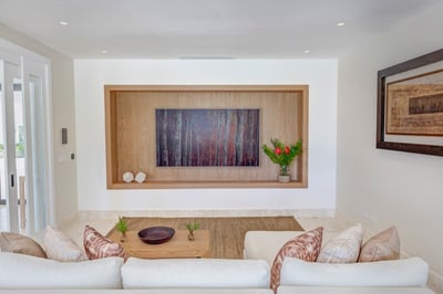 Luxury Villa Photo #30