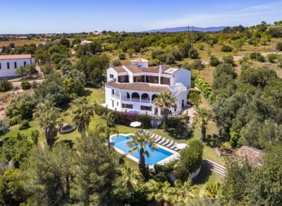 Luxury Villa Photo #2