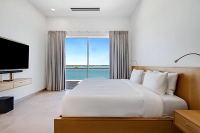 Luxury Villa Photo #55