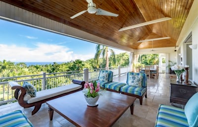 Luxury Villa Photo #6