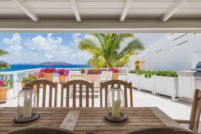 Luxury Villa Photo #15