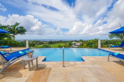 Luxury Villa Photo #4