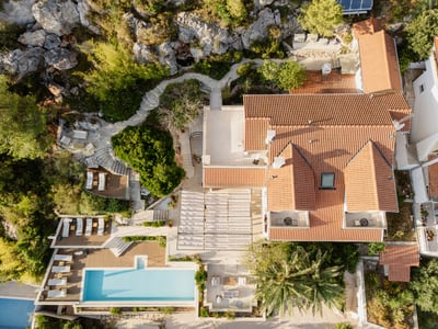 Luxury Villa Photo #5