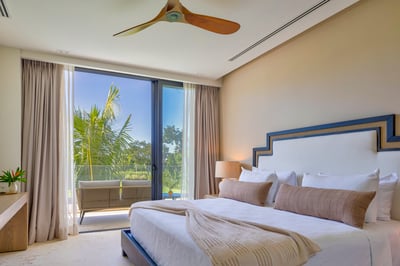 Luxury Villa Photo #27