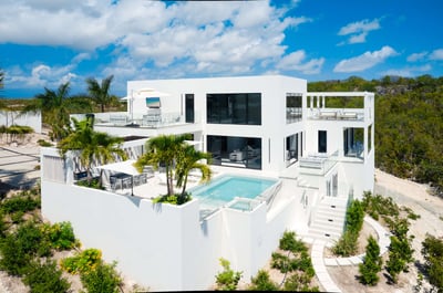 Luxury Villa Photo #9