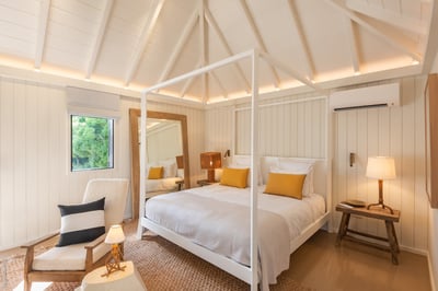 Bedroom 3: King size bed, air conditioning, HD-TV, Dish network, Apple TV, ensuite bathroom, rain he