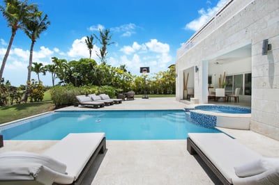 Luxury Villa Photo #8