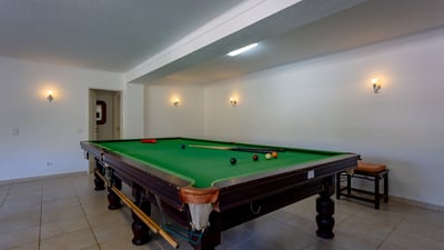 Luxury Villa Photo #37