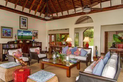 Luxury Villa Photo #17