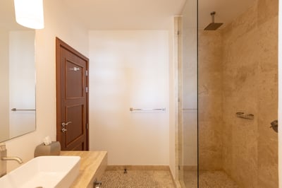 Luxury Villa Photo #35