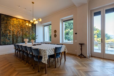 Luxury Villa Photo #18