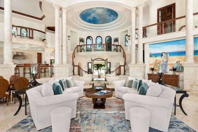 Luxury Villa Photo #16