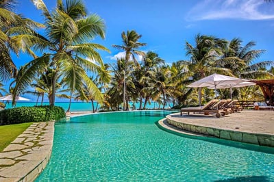 Luxury Villa Photo #2