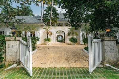 9BDR ocean view villa with full staff, golf carts, movie theater and gym